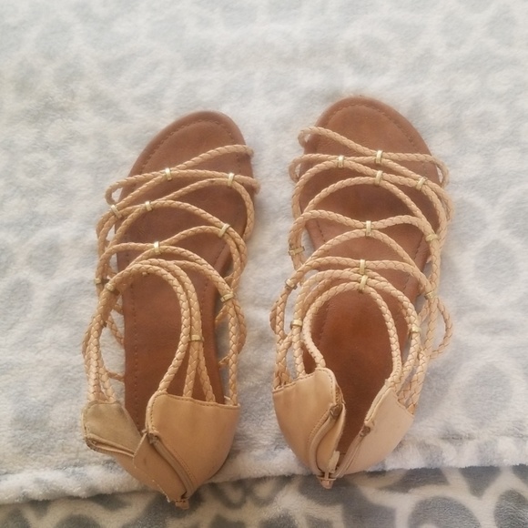 Shoes - Picture 1 of 3